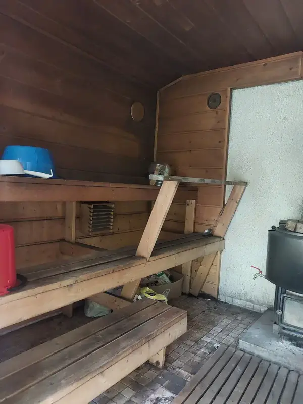 Mökki électrifié ~38 m² (1991) + sauna, 5 830 m² (~50 m rive), Hosusjärvi — Voikoski / Kouvola — 14