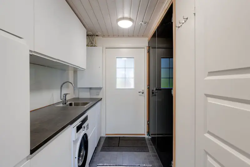 Villa 2020 ~66 m² + sauna, rive privée Tihvetjärvi, 2 530 m² — Vuohijärvi / Kouvola — 14