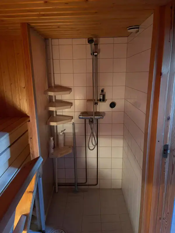 Maison 1939 ~140 m² + hall acier, ~7,5 ha rive lac — Paljakka / Kouvola — 14