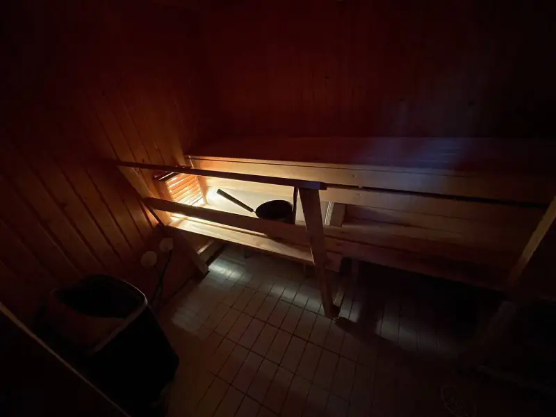Maison 1939 ~140 m² + hall acier, ~7,5 ha rive lac — Paljakka / Kouvola — 16