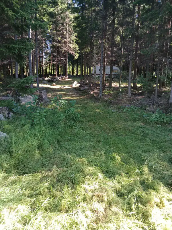 Terrain de loisir 18 620 m², ~130 m de rive sur le Suolajärvi, 150 m² constructibles (RA) — Selänpää / Kouvola — 7