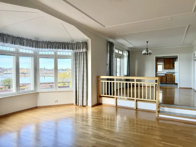 Maison ~451 m² (1997) + sauna, 2 494 m², rive mer — Itäpuoli / Kristiinankaupunki — 13