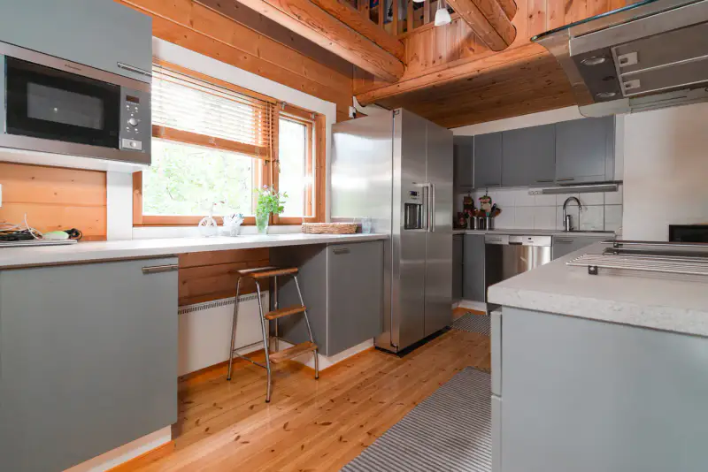 Chalet ~87,5 m² (1968) + sauna, 2 000 m², Lievejärvi (vesijättö) — Päijälä / Kuhmoinen — 4