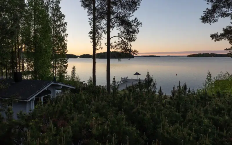 Villa en rondins lamellés (100 m², 5 chambres) + sauna de rive, 4 340 m² sur le Päijänne — Pihlajakoski, Kuhmoinen — 18