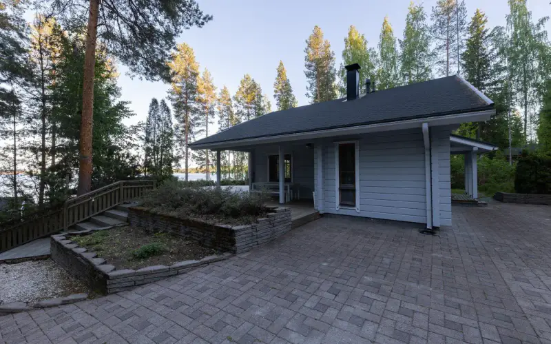Villa en rondins lamellés (100 m², 5 chambres) + sauna de rive, 4 340 m² sur le Päijänne — Pihlajakoski, Kuhmoinen — 11