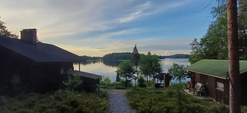 Mökki 1984 + sauna intégré et aitta, 2 370 m² rive privée Suvasvesi — Vehmersalmi / Kuopio — 3