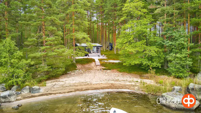 Deux parcelles île Hietasalo, mökki ~42 m², rive sable Suvasvesi — Kuopio — 1