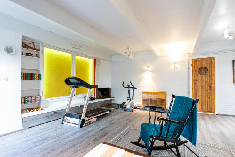 Maison en briques 180 m² (1969), nombreuses rénovations, sauna à bois, 2 970 m² et rive privée avec ponton sur l’Iso-Lauas — Airaksela / Kuopio — 15