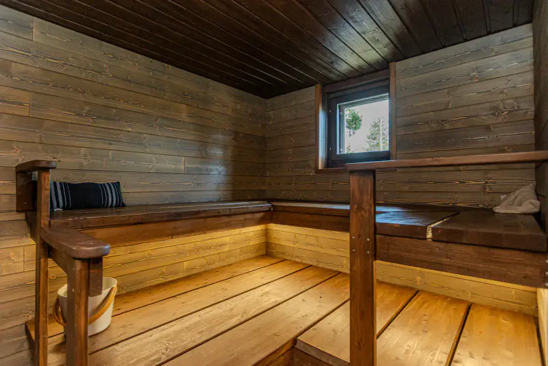 Maison en briques 180 m² (1969), nombreuses rénovations, sauna à bois, 2 970 m² et rive privée avec ponton sur l’Iso-Lauas — Airaksela / Kuopio — 16