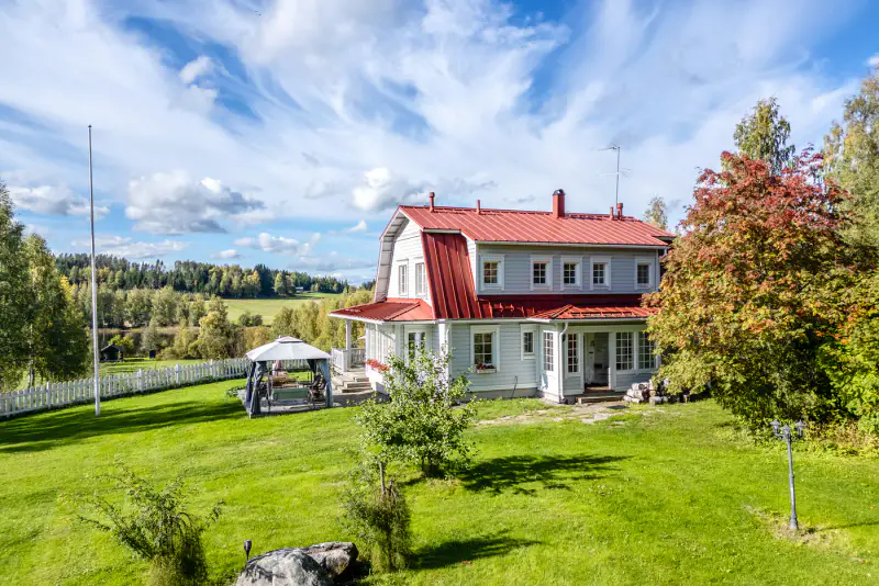 Maison mansarde ~176 m² (2005), 2,52 ha, Alus-Pölläkkä — Riistavesi / Kuopio — 4