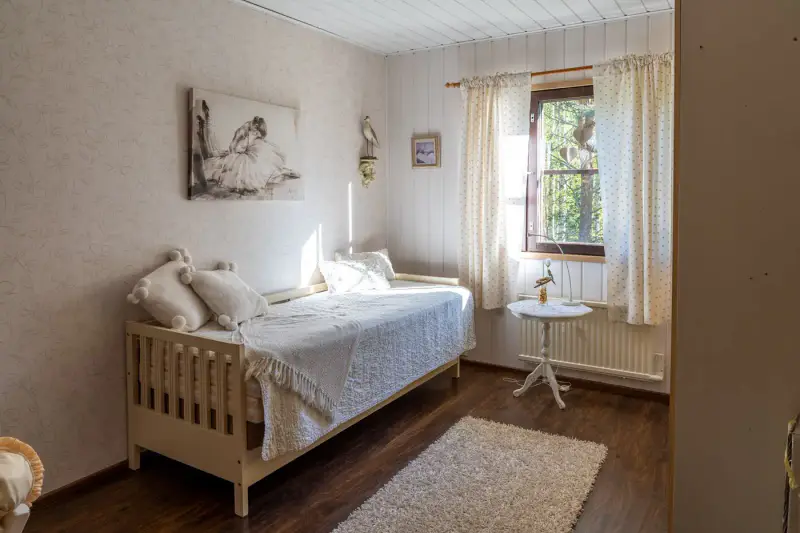 Maison plain-pied 1986 ~192 m², rive Kihonvesi/Kallavesi + rantasauna — Kurkiharju / Kuopio — 12