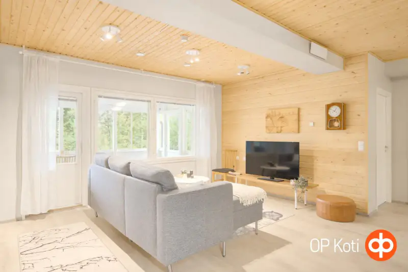 Omakotitalo ~109 m² (2019) + sauna, 5 750 m², Melavesi — Riistavesi / Kuopio — 5