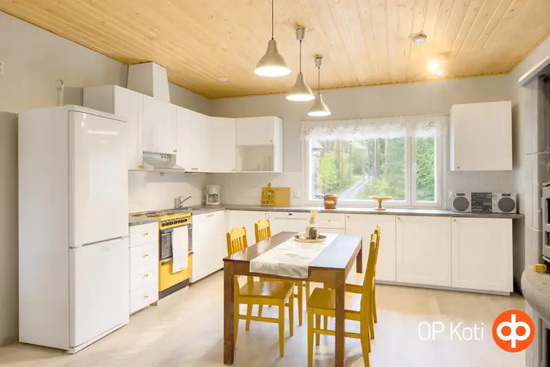 Omakotitalo ~109 m² (2019) + sauna, 5 750 m², Melavesi — Riistavesi / Kuopio — 2