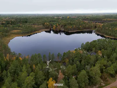 Ensemble neuf sauna-chalet, maison d’amis et sauna de rive, rive privée sur le Tiuttalinjärvi — Kustavi — 1