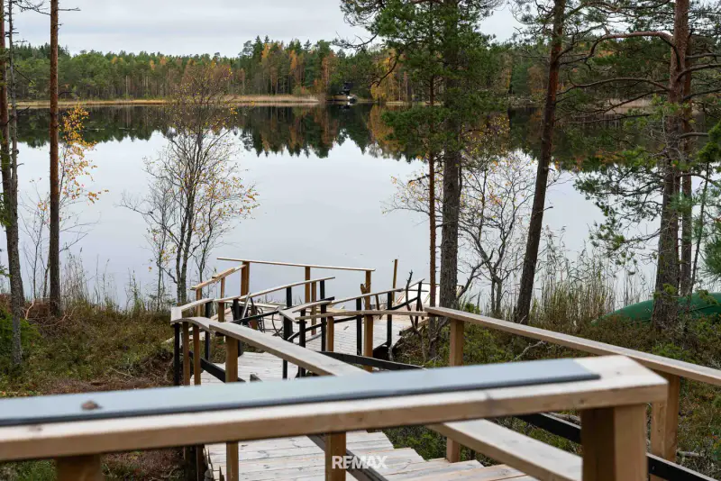 Ensemble neuf sauna-chalet, maison d’amis et sauna de rive, rive privée sur le Tiuttalinjärvi — Kustavi — 1