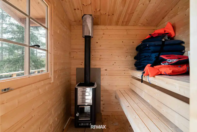 Ensemble neuf sauna-chalet, maison d’amis et sauna de rive, rive privée sur le Tiuttalinjärvi — Kustavi — 12