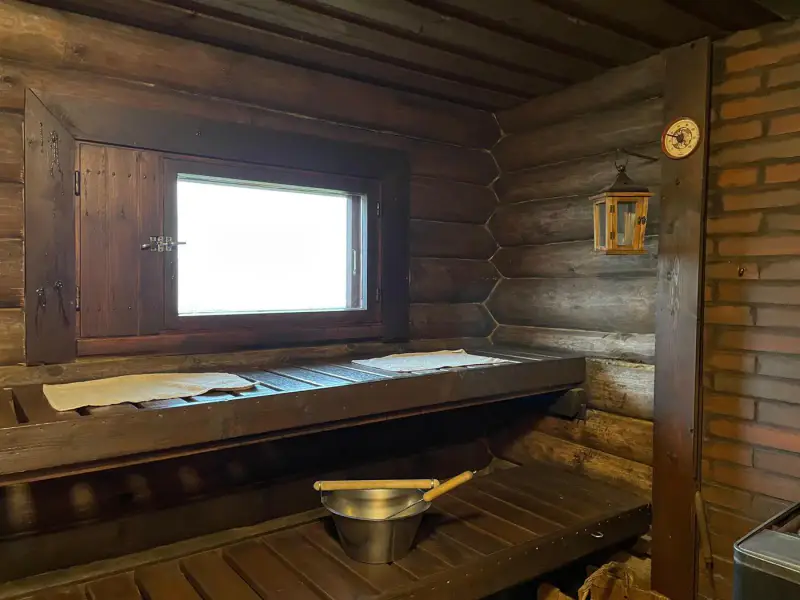 Chalet en rondins ~68 m² (1971) + sauna, 80 m de rive mer et eau privée 5 800 m² — Koelsuu / Kustavi — 15