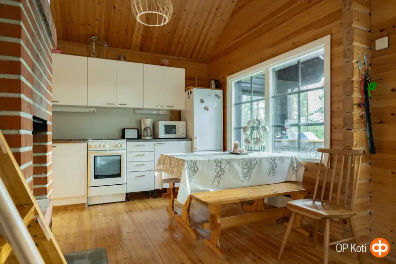 Mökki en rondins (1991) + sauna à bois et sauna-tupa, 2,31 ha et ~150 m de rive privée plein sud sur le Saapunki — Kuusamo — 16