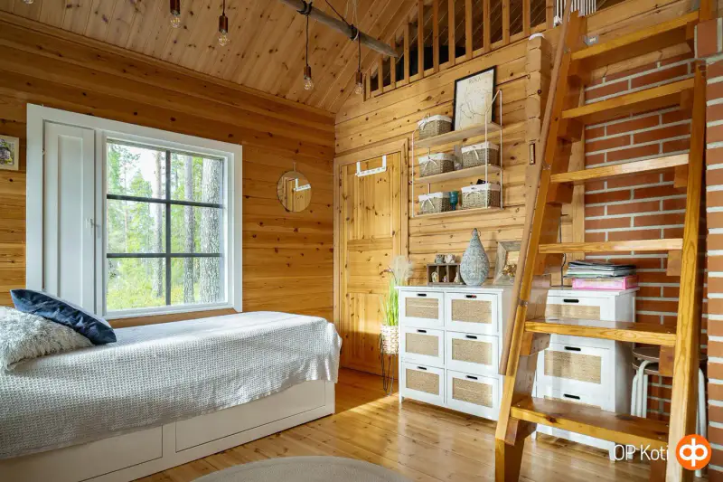 Mökki en rondins (1991) + sauna à bois et sauna-tupa, 2,31 ha et ~150 m de rive privée plein sud sur le Saapunki — Kuusamo — 12