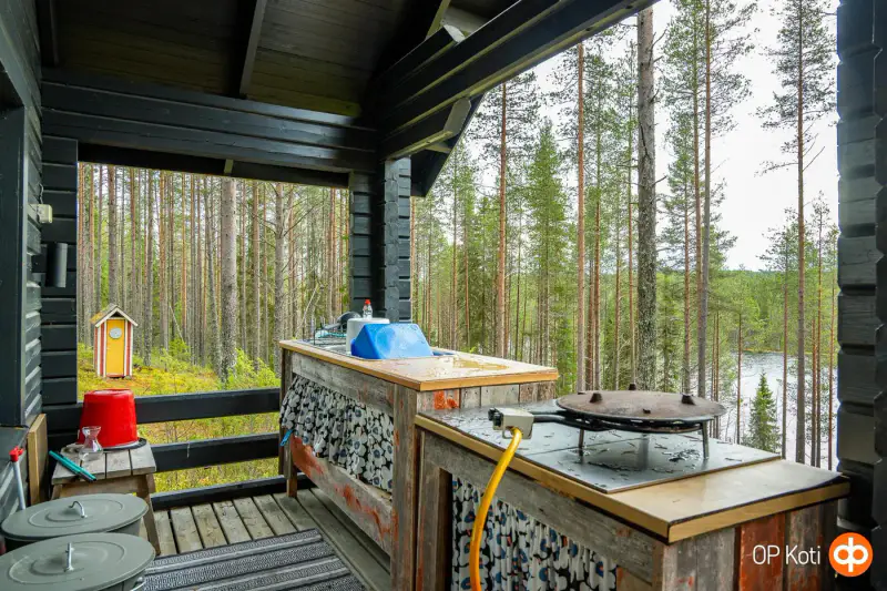 Mökki en rondins (1991) + sauna à bois et sauna-tupa, 2,31 ha et ~150 m de rive privée plein sud sur le Saapunki — Kuusamo — 10