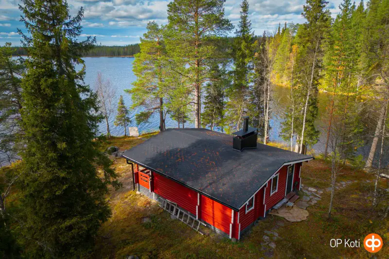 Hirsimökki ~35 m² (1972) + venevaja, 2 000 m² (~90 m rive), Ihtinki — Ruka / Kuusamo — 1