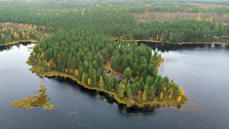 Mökki ~38 m² (1972) + rantasauna, 13,3 ha péninsule, Pikku-Muojärvi — Kuusamo — 2