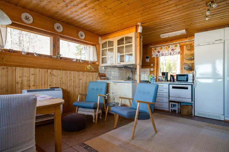 Mökki ~58 m² (1977) tout confort, Kirpistö ~100 m rive, 16 402 m² — Kuusamo — 9
