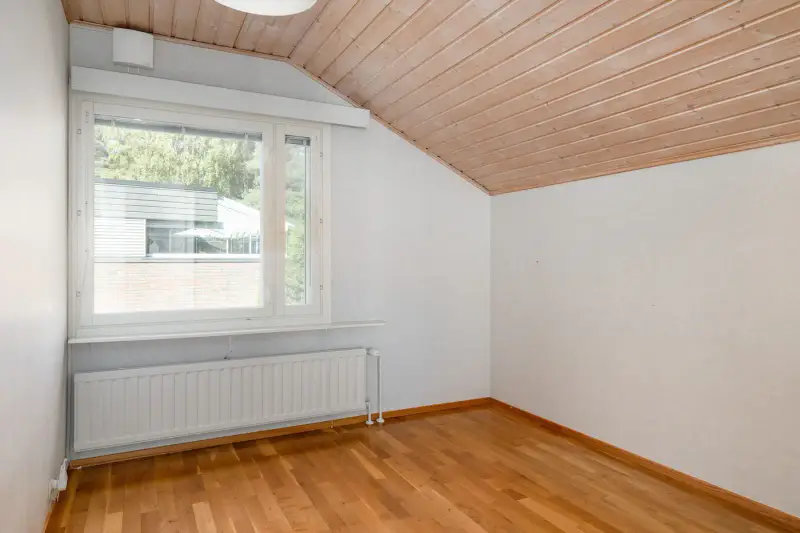 Omakotitalo ~206 m² (1965) + rantasauna, 2 056 m², Joutjärvi — Ruola / Lahti — 18