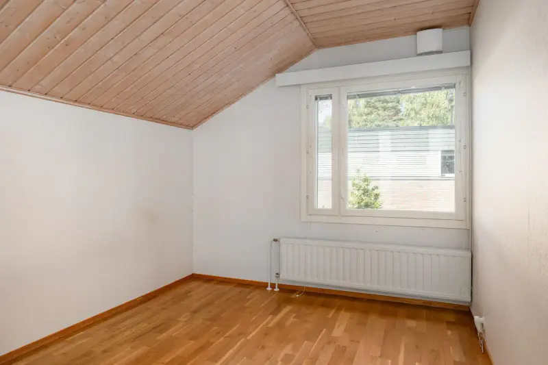 Omakotitalo ~206 m² (1965) + rantasauna, 2 056 m², Joutjärvi — Ruola / Lahti — 16