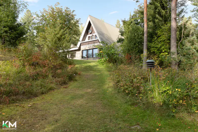 Villa Unto Ojonen 270 m² (1992) + sauna de rive, ~150 m de rive, määräala ~0,97 ha — Nastola / Lahti — 17