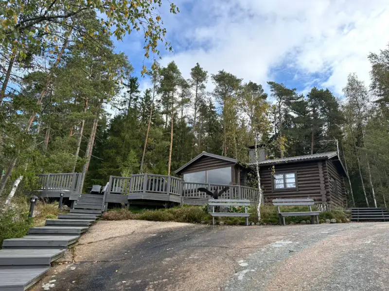 Mökki ~60 m² (1950) + 2 aittas, 4 700 m², Otajärvi — Laitila — 1