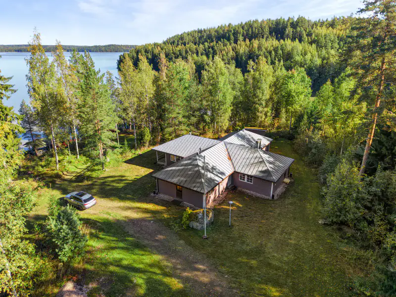 Coque ~288 m² (1983) à réhabiliter + sauna, 6 520 m² (2 parcelles), Pyhäjärvi — Porlammi — 4