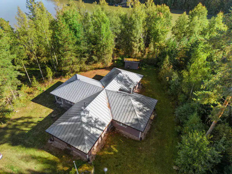 Coque ~288 m² (1983) à réhabiliter + sauna, 6 520 m² (2 parcelles), Pyhäjärvi — Porlammi — 3