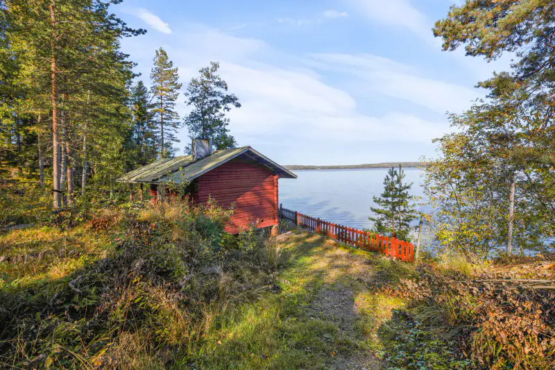 Coque ~288 m² (1983) à réhabiliter + sauna, 6 520 m² (2 parcelles), Pyhäjärvi — Porlammi — 9