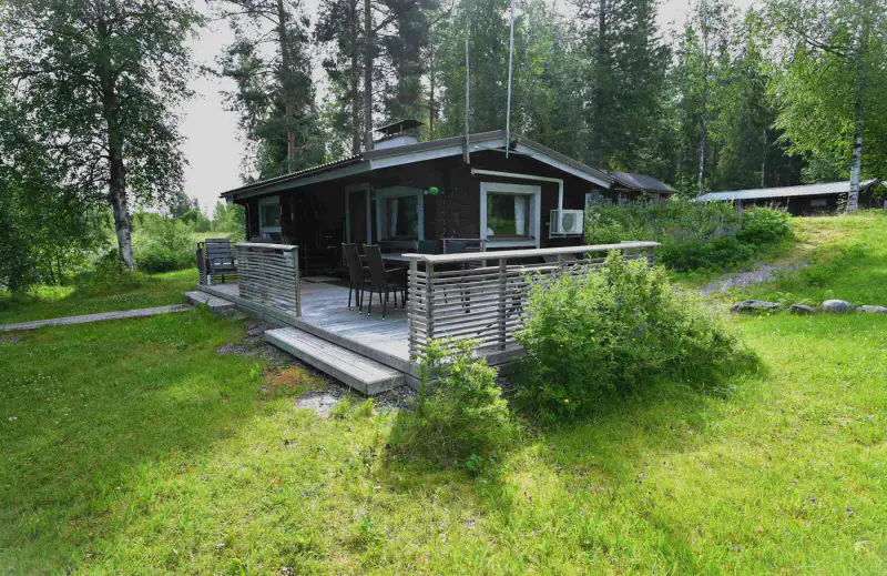 Hirsimökki 1970, ~40 m² + sauna + aitta, ~500 m rive privée Ala-Naarvanjärvi, 1,39 ha — Tölvä (Lapinlahti) — 16