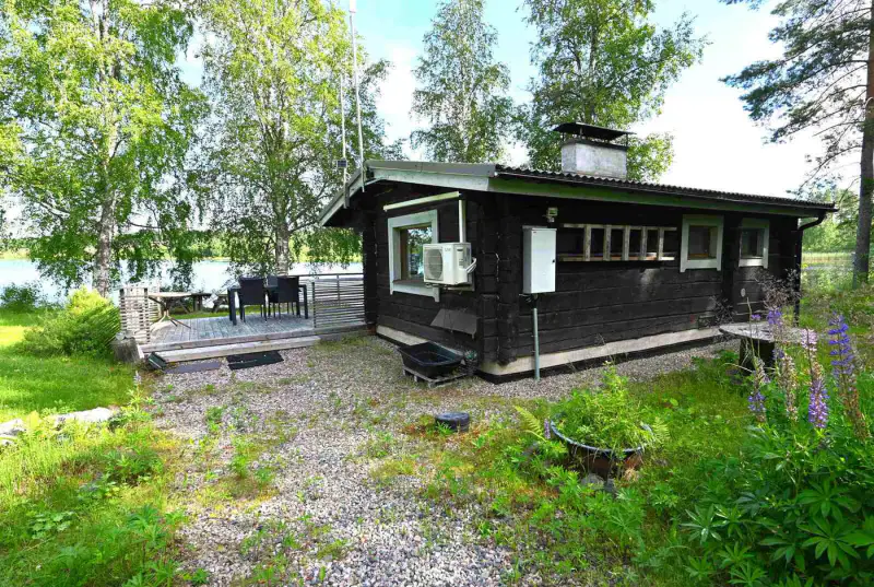 Hirsimökki 1970, ~40 m² + sauna + aitta, ~500 m rive privée Ala-Naarvanjärvi, 1,39 ha — Tölvä (Lapinlahti) — 4