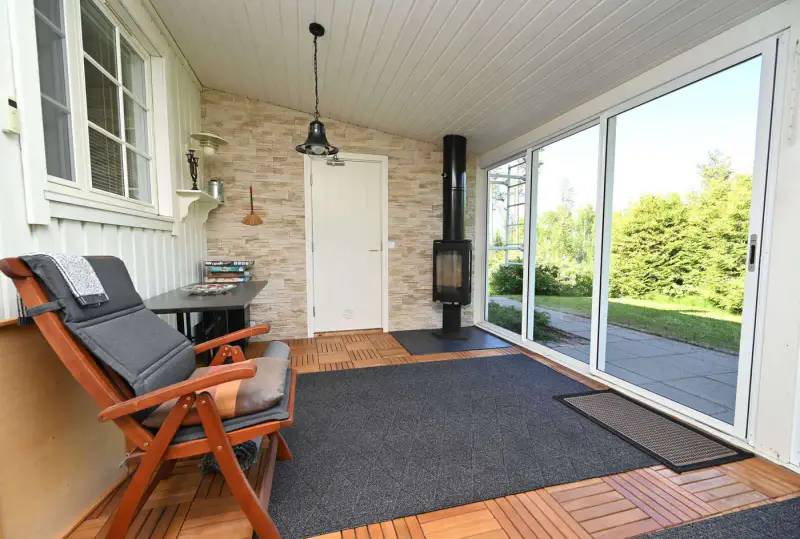 Maison de rive de 1984 rénovée et agrandie en 2011 (73,5 m²) + sauna, 75 m de rive privée et 8 500 m² sur l’Onkivesi — Väisälänmäki / Lapinlahti — 15
