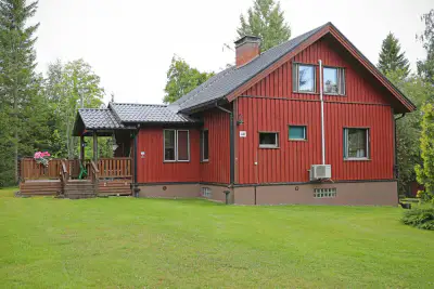 Maison ~105 m² (1985) + terrain constructible en rive, 2,7 ha sur le Lappajärvi — Itäkylä / Lappajärvi — 1