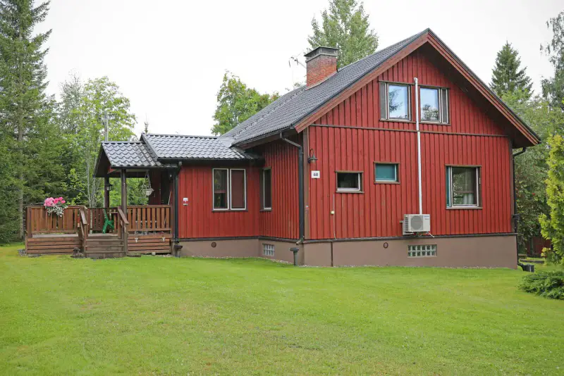 Maison ~105 m² (1985) + terrain constructible en rive, 2,7 ha sur le Lappajärvi — Itäkylä / Lappajärvi — 1