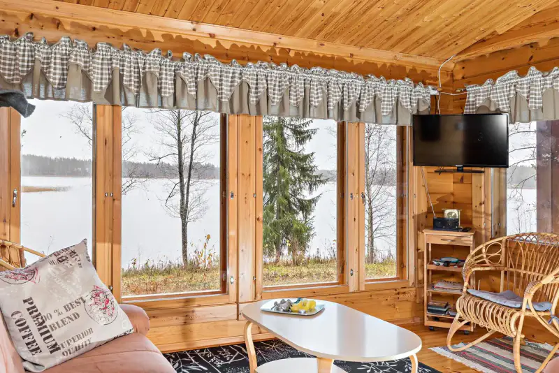 Mökki lamellihirsi ~55 m² (2010) + sauna, 5 660 m², Pukalus — Ylämaa / Lappeenranta — 9