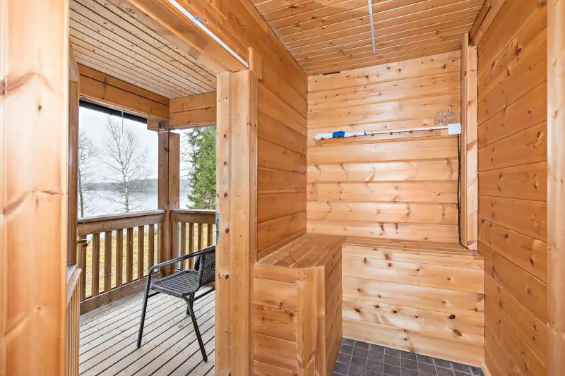 Mökki lamellihirsi ~55 m² (2010) + sauna, 5 660 m², Pukalus — Ylämaa / Lappeenranta — 12