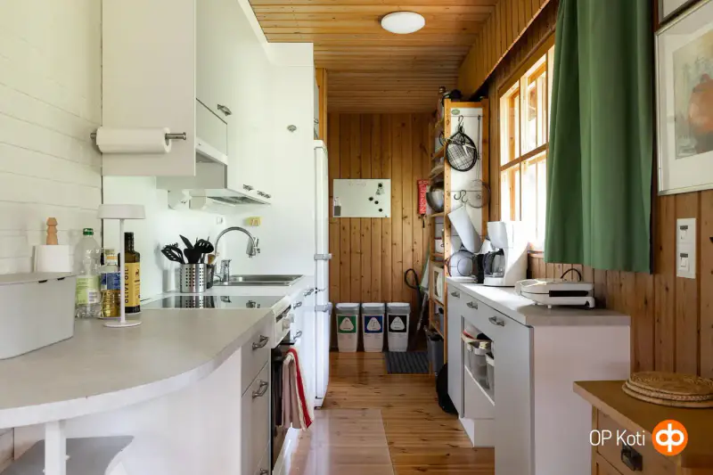 Mökki ~72 m² (années 80) + sauna, 4 950 m², Lankajärvi — Kuusa / Laukaa — 12