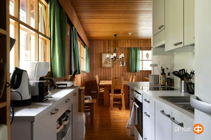Mökki ~72 m² (années 80) + sauna, 4 950 m², Lankajärvi — Kuusa / Laukaa — 13