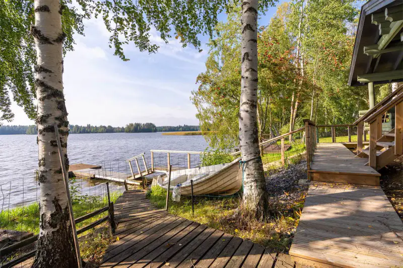 Grande maison rondins ~192 m² (1992) + rantasauna, rive Pyhäjärvi, 3 800 m² — Niemenpää / Lempäälä — 9
