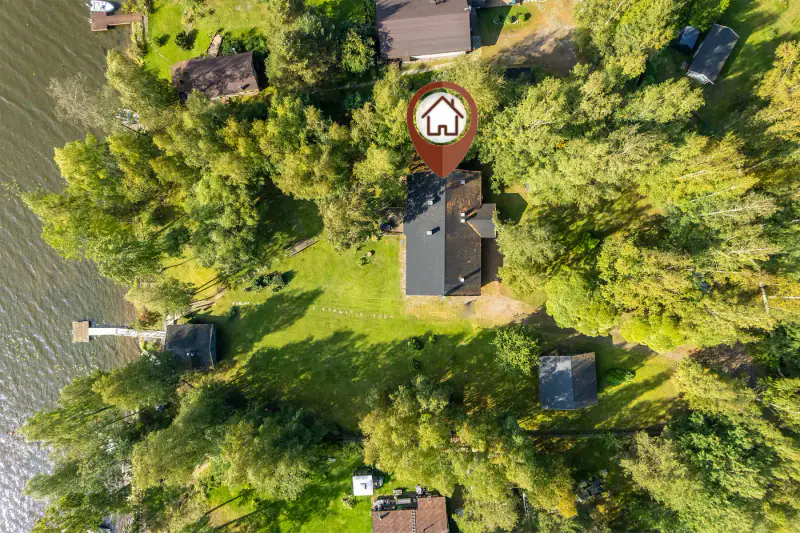 Grande maison rondins ~192 m² (1992) + rantasauna, rive Pyhäjärvi, 3 800 m² — Niemenpää / Lempäälä — 8