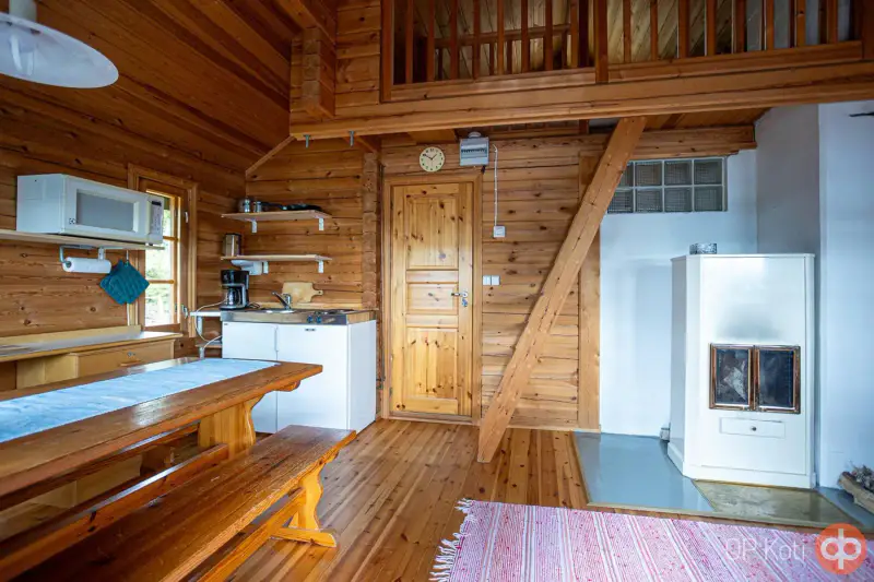 Mökki en rondins 30 m² (2009) + sauna, douche, WC, 6 300 m² sur le Heinäjärvi — Leppävirta — 2