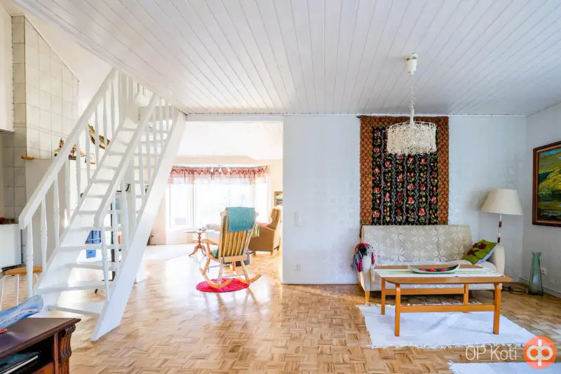 Maison 1991 de 205 m² à la géothermie, 8 668 m² avec rive privée sur l’Unnukka — Leppävirta — 14