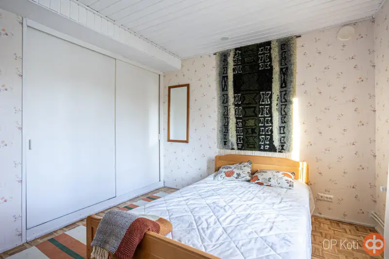 Maison 1991 de 205 m² à la géothermie, 8 668 m² avec rive privée sur l’Unnukka — Leppävirta — 16