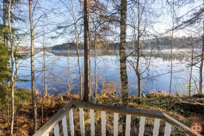 Maison 1991 de 205 m² à la géothermie, 8 668 m² avec rive privée sur l’Unnukka — Leppävirta — 7