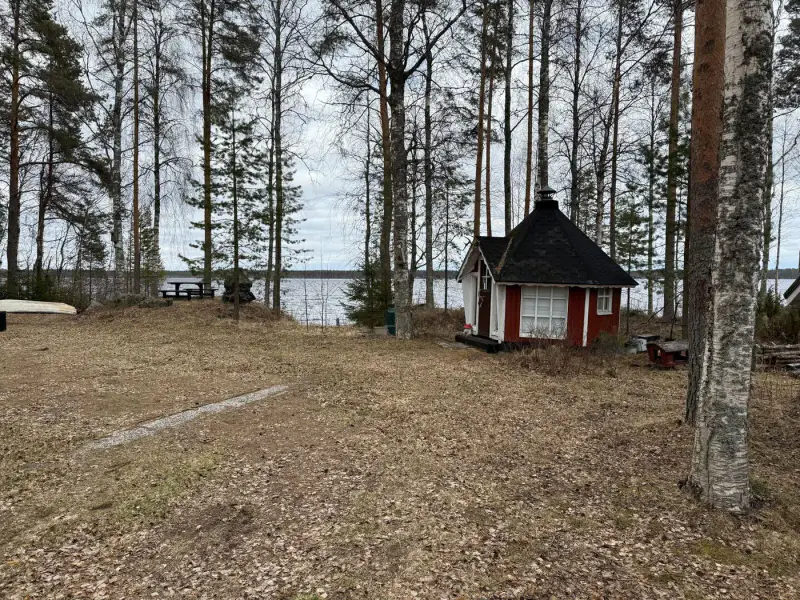 Mökki ~38 m² + lot constructible voisin, rive Lestijärvi, 4 704 m² — Niemi — 14